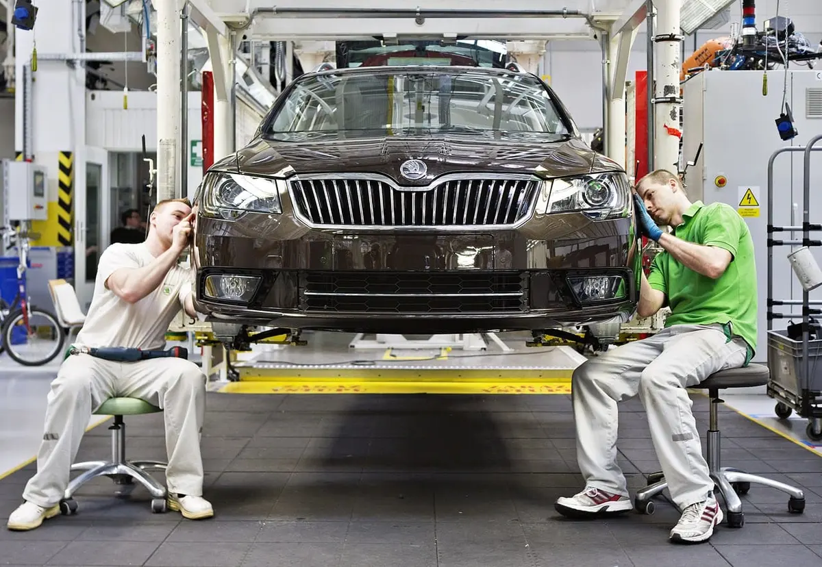 Оператор на виробництво деталей для автомобілів Skoda — фото 2
