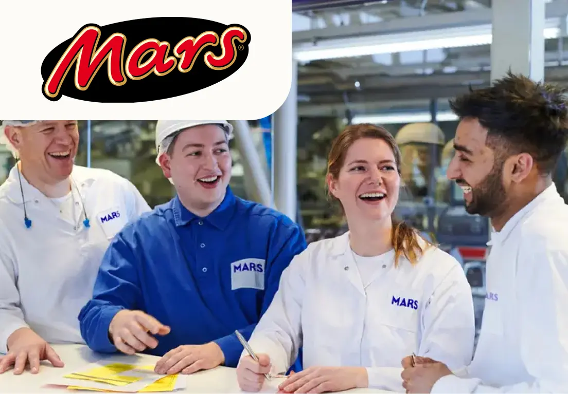 Работник склада сладостей Mars