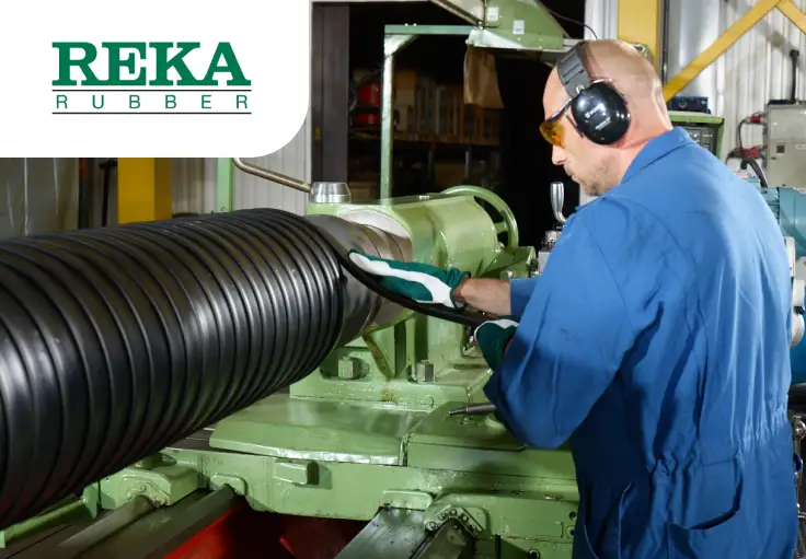 Работник производства REKA RUBBER