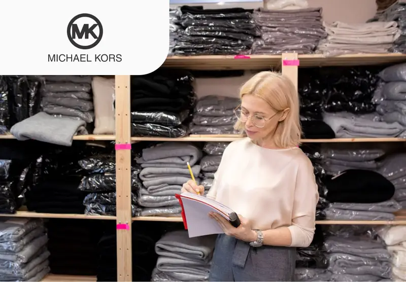 Работник на склад Michael Kors