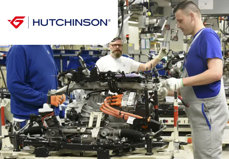 Работник производства Hutchinson