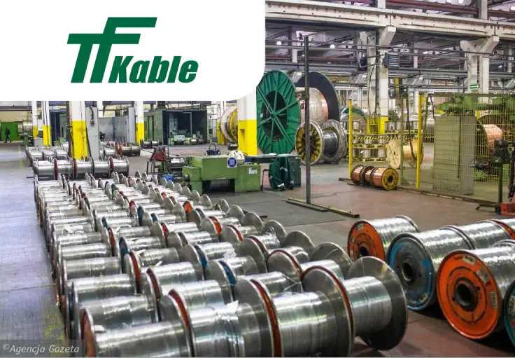 Работник на производство кабелей TF Kable