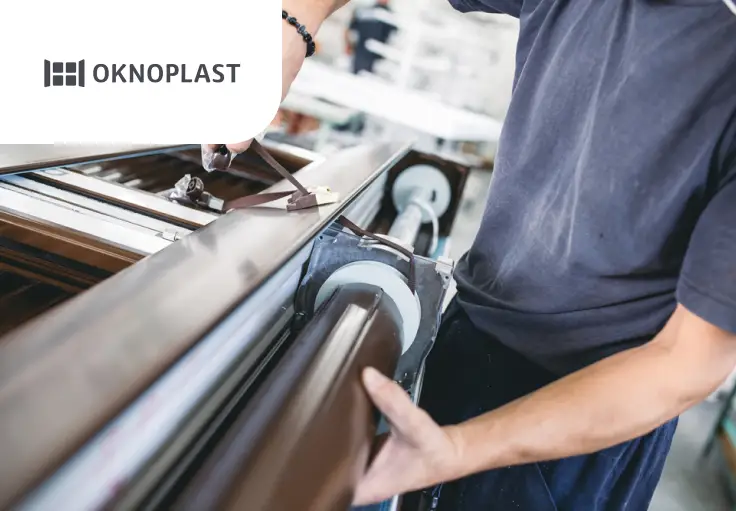 Работник производства OKNOPLAST