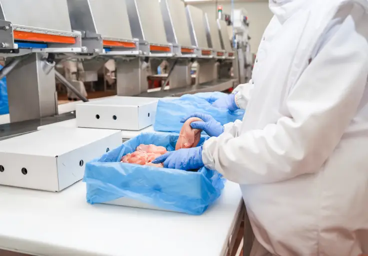 Работник на производство мясной продукции