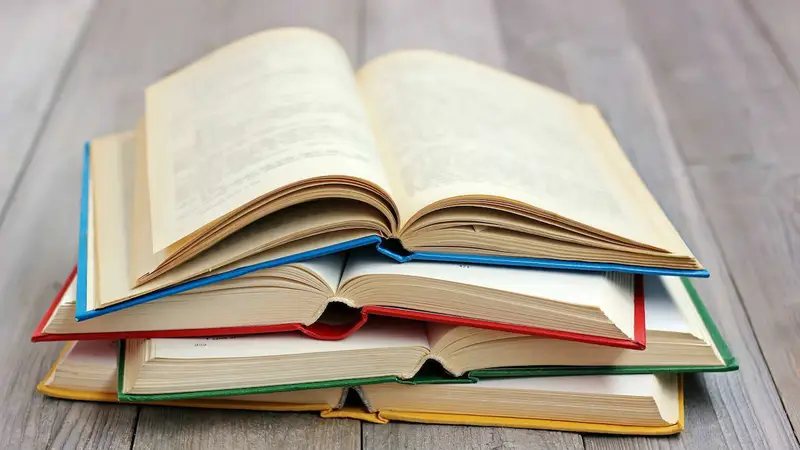 Работник на книжный склад