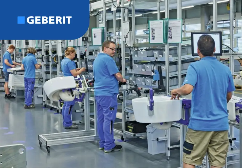 Работник на производстве GEBERIT KOŁO