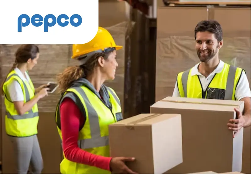 Работник склада европейского дисконт-центра PEPCO