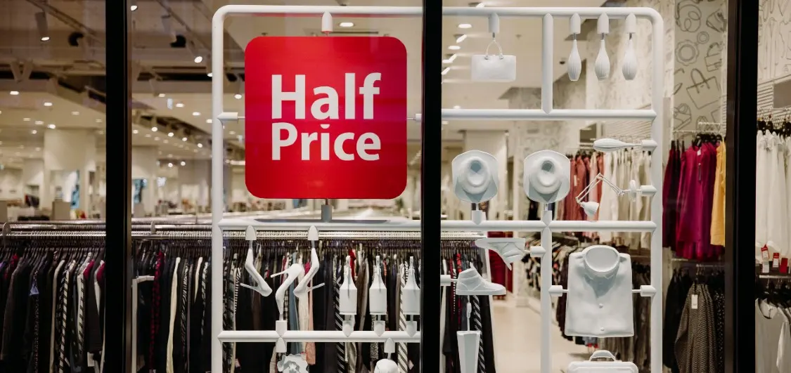 Работник на складе обуви и одежды Half Price — фото 2