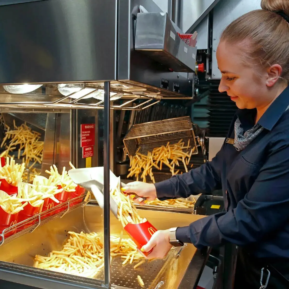 Працівник в McDonald's — фото 3