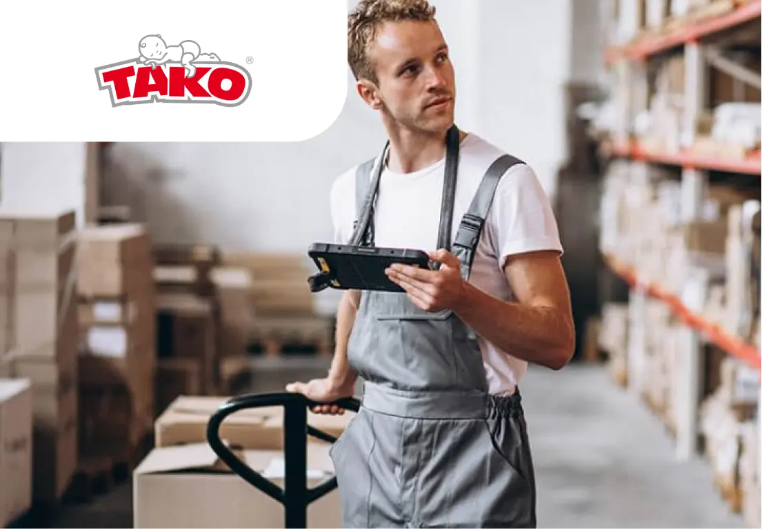 Работник на производство детских колясок TAKO